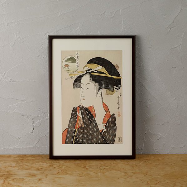 Kitagawa Utamaro – Comparaison des charmes de cinq beautés : « Yatsuyama Hiranoya » – Estampe sur bois, avec cadre